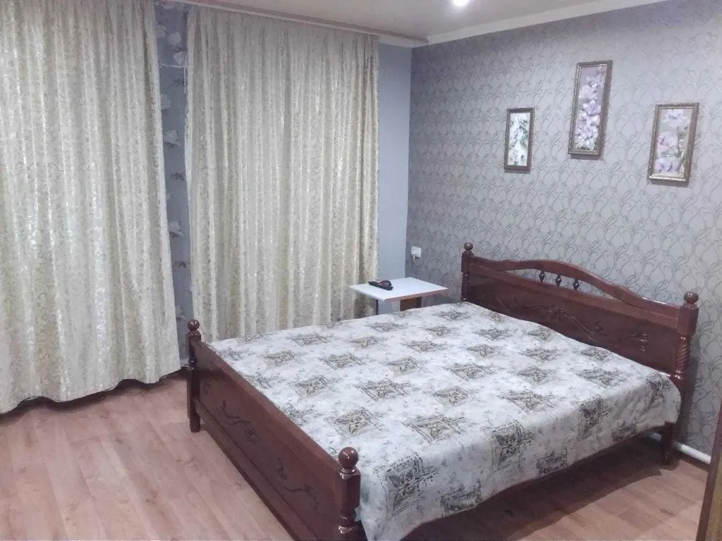 Домик на 8 человек со всеми удобствами