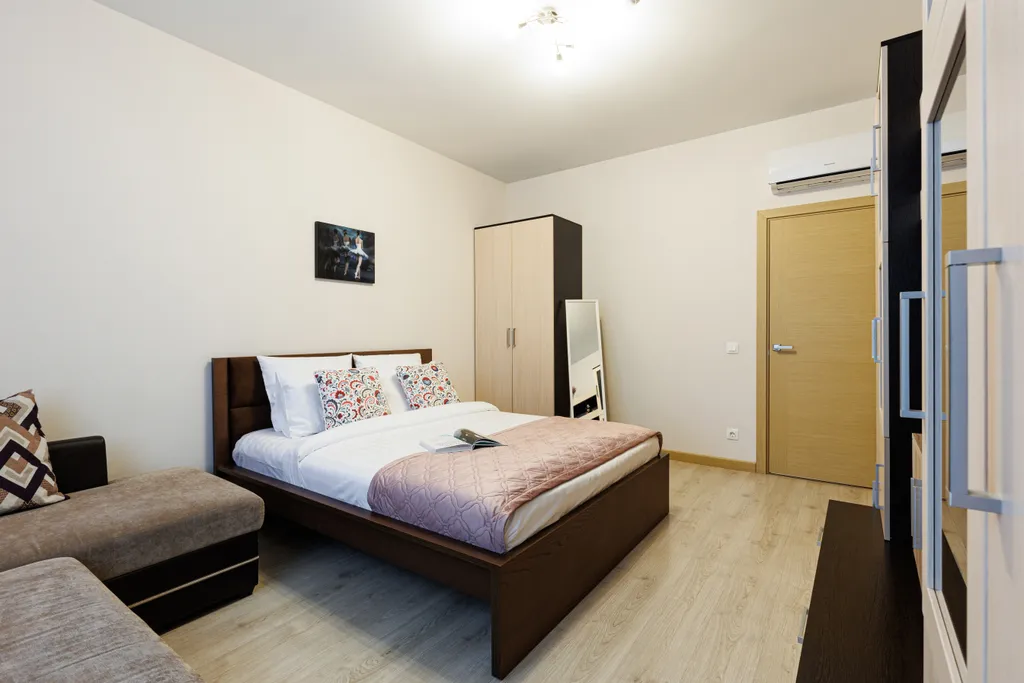 Квартира однокомнатная у метро Ботанический сад, 40 м², Москва — спальня, фото 6