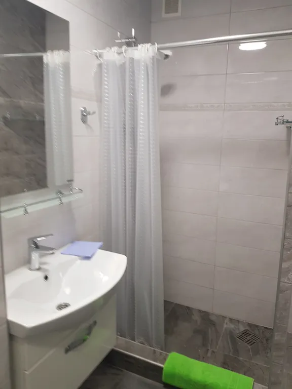 Квартира двухкомнатная на улице Хозяйственной, 50 м², Евпатория — фото 10