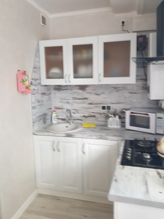Квартира двухкомнатная на улице Хозяйственной, 50 м², Евпатория — фото 6