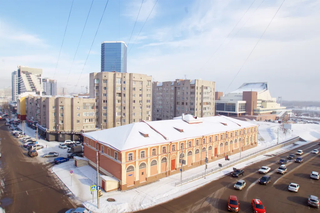 Квартира двухкомнатная в Центральном, 60 м², Красноярск — вид из окна