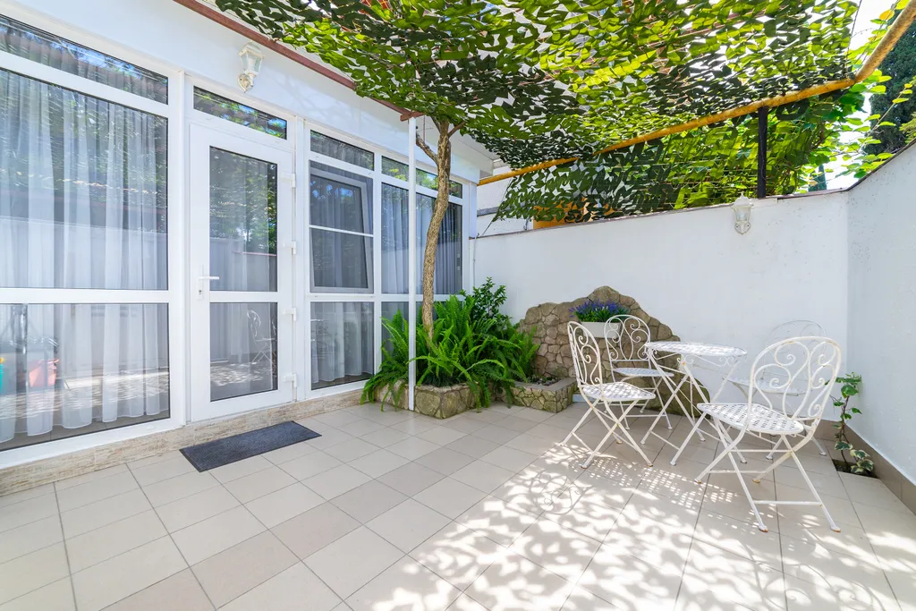 Уютный домик на Демократической 26