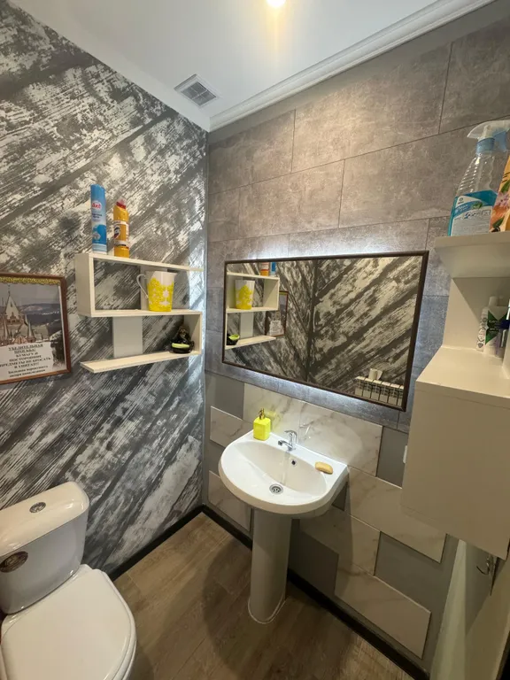 Таунхаус 12-местный у Авиастроя, в Авиастрое, 140 м², Казань — ванная комната