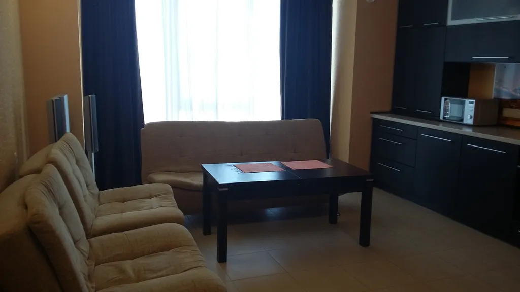 Квартира двухкомнатная в Гагаринском, 60 м², Севастополь — фото 5