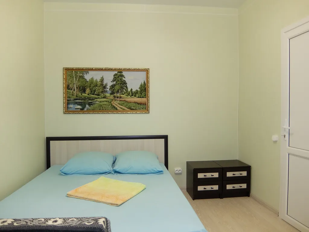 Дом 2-комнатный со своей огороженной территорией