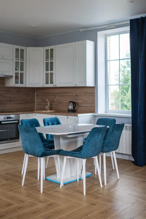Дом 8-местный на улице Новой, 140 м², Борисоглебская Слобода — кухня, фото 2