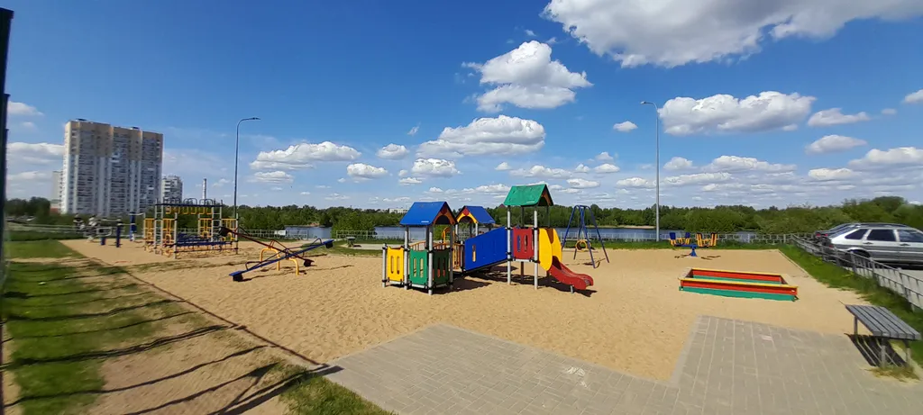 Студия однокомнатная в Московском, 30 м², Нижний Новгород — двор