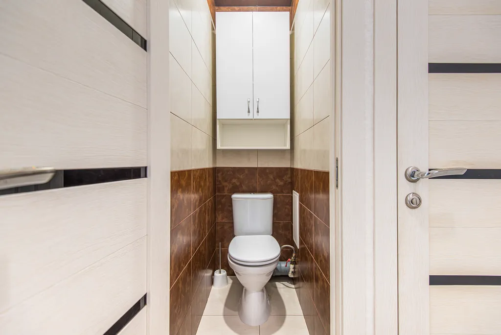 Квартира двухкомнатная на улице Пирогова, 44 м², Чебоксары — ванная комната, фото 3