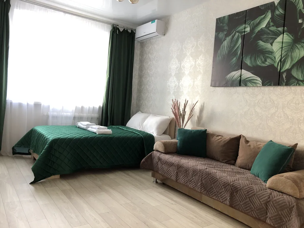 Квартира двухкомнатная на улице Пирогова, 44 м², Чебоксары — спальня, фото 4