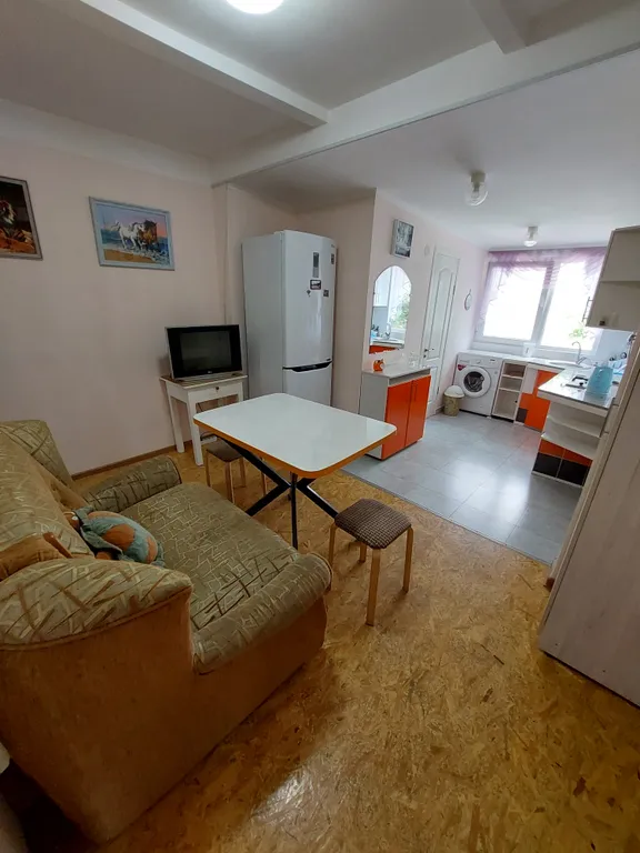 Дом 6-местный, 96 м², Алушта — фото 2
