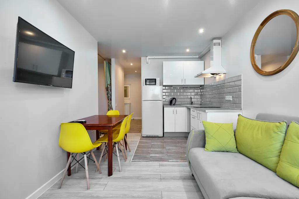 Квартира двухкомнатная на улице Садовой, 40 м², Аксай — кухня