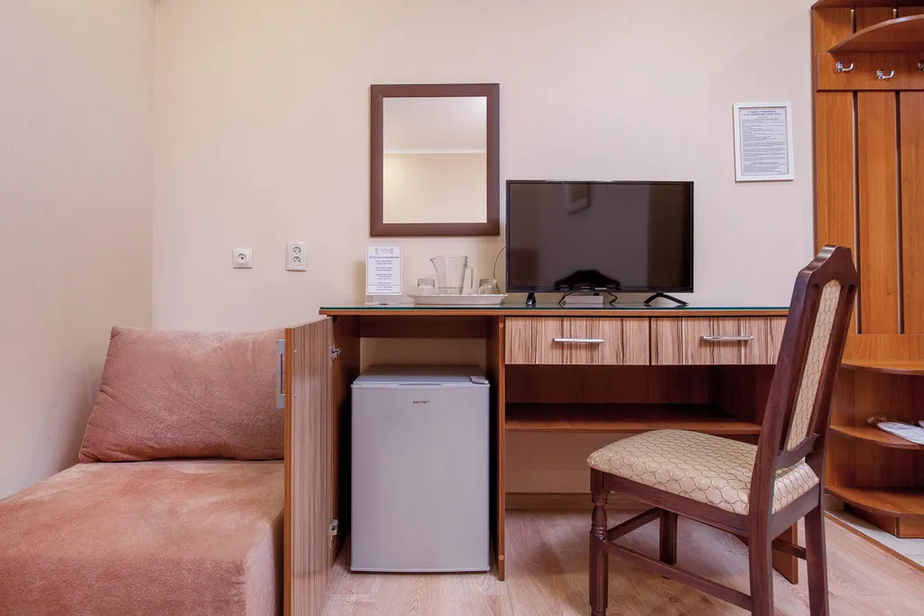 Двухместный номер с 2 отдельными кроватями улучшенный — вид из окна