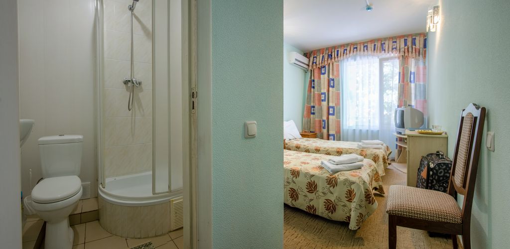 Двухместный номер с 2 отдельными кроватями стандарт с видом на лес — детали