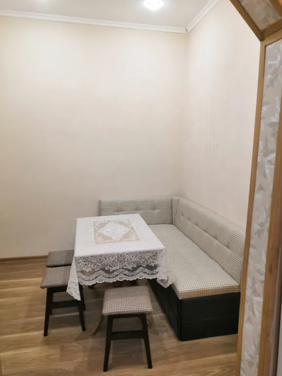 Квартира двухкомнатная на улице Красноармейской, 57 м², Кисловодск — кухня, фото 3