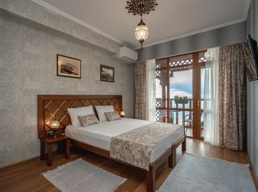Семейный номер делюкс с видом на море (Family Deluxe Sea View) — общий вид