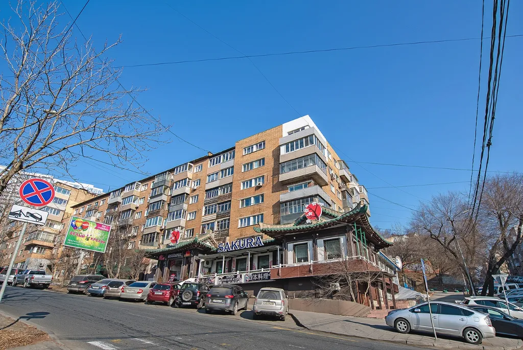 Квартира однокомнатная в Фрунзенском, 34 м², Владивосток — двор