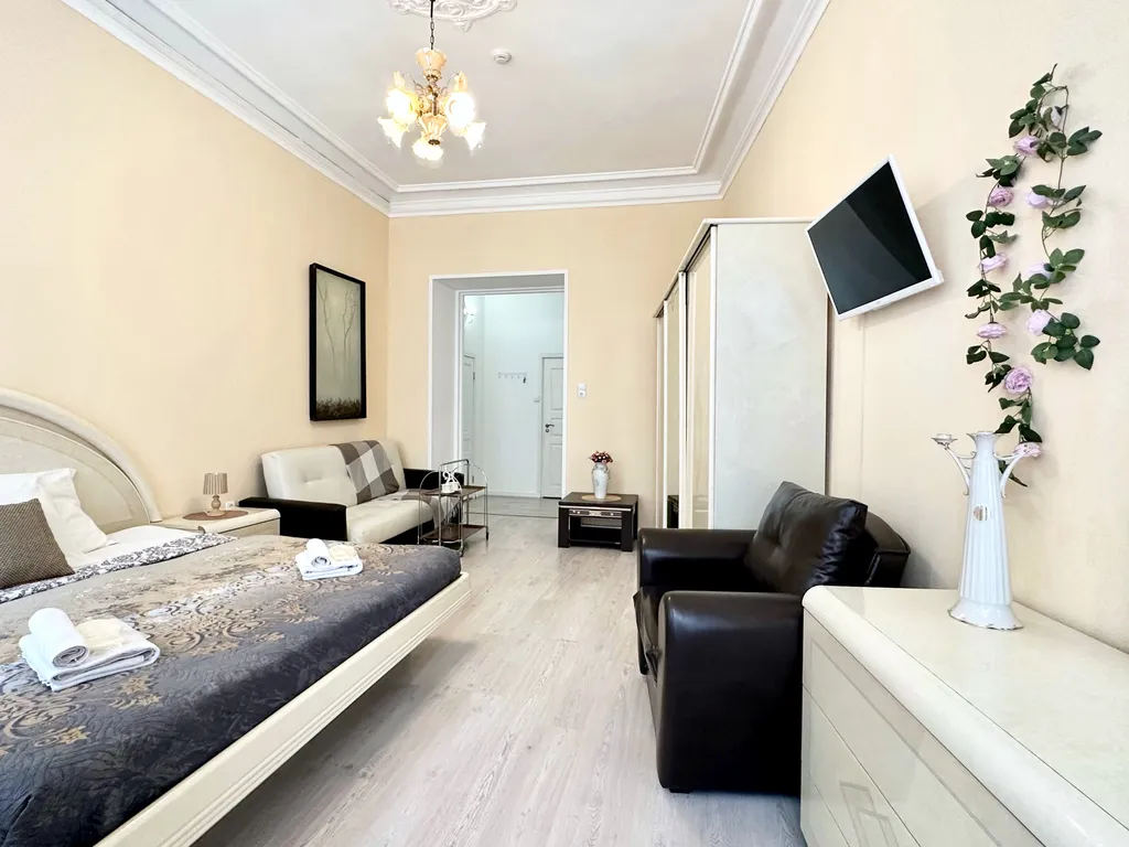 Двухместный с 1 кроватью Полулюкс с балконом