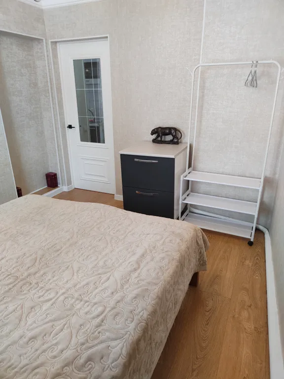Квартира двухкомнатная на улице Чернышевского, 40 м², Кисловодск — спальня, фото 10