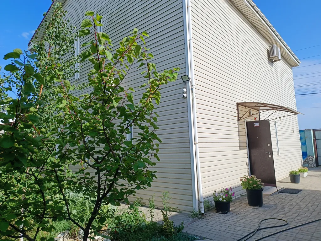 Двухэтажный эко дом с видом на море