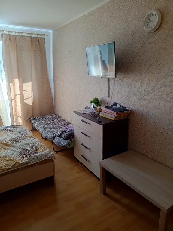 Квартира однокомнатная на улице Тимура Фрунзе - Оловянка, 30 м², Великий Новгород — спальня, фото 4