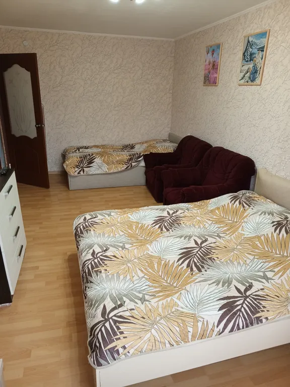 Квартира однокомнатная на улице Тимура Фрунзе - Оловянка, 30 м², Великий Новгород — спальня, фото 3