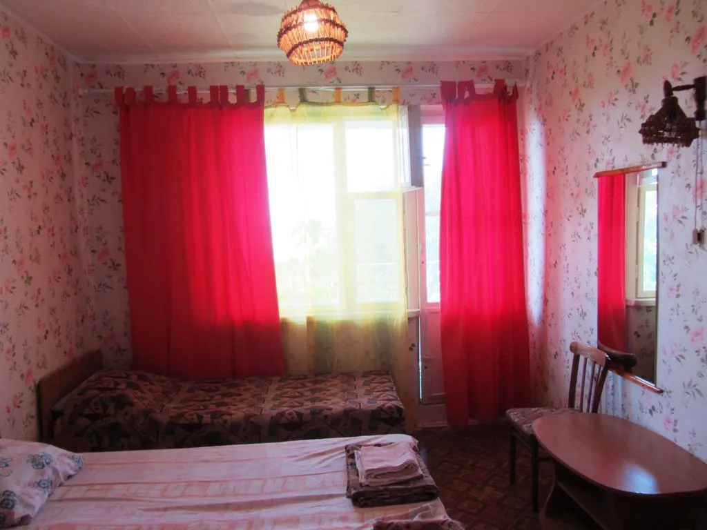 Семейный номер комфорт 4 местный — Крымские дачи, фото 1 из 5