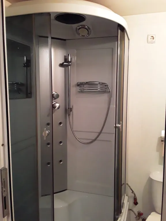 Дом 5-местный на улице Сазонова, 45 м², Ейск — фото 8