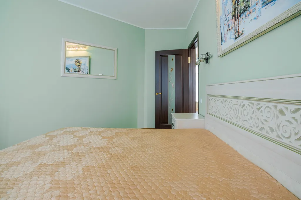 Квартира двухкомнатная на улице Щорсе, 60 м², Ялта — фото 4