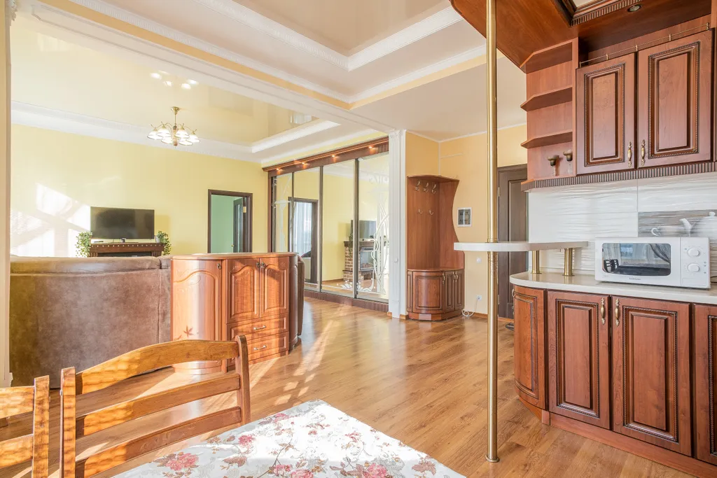 Квартира двухкомнатная на улице Щорсе, 60 м², Ялта — фото 7