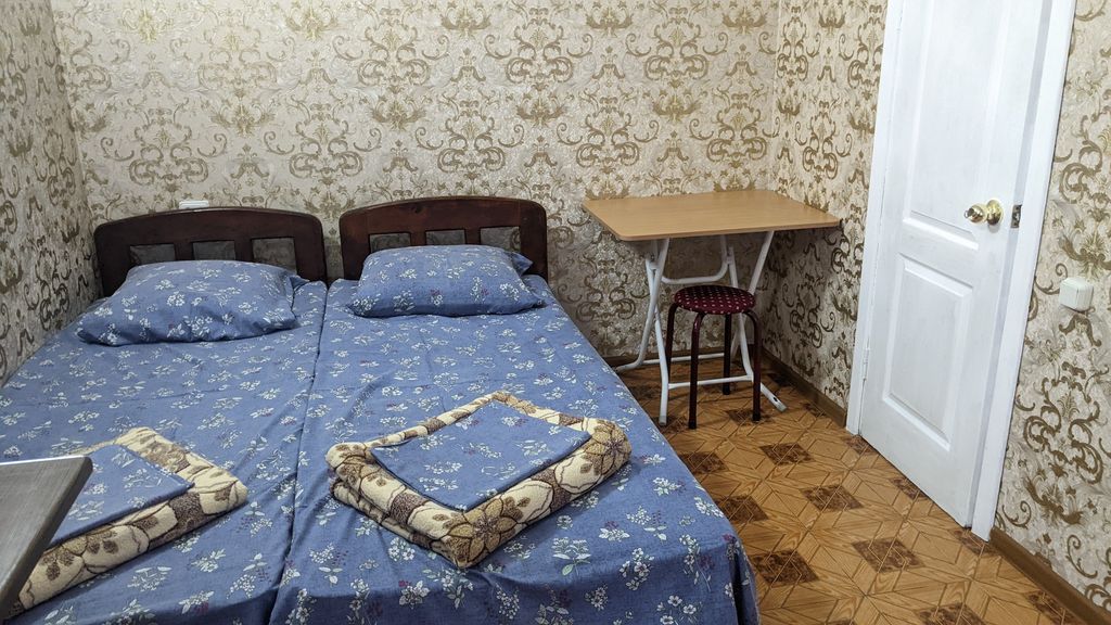 Трёхместный номер №01,02 стандарт, 1 этаж. — вид из окна