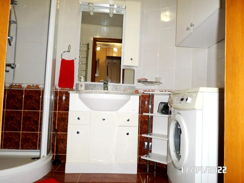 Квартира двухкомнатная на улице Некрасова, 44 м², Евпатория — фото 14