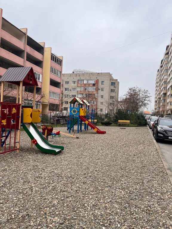 Квартира однокомнатная на улице Ленина, 54 м², Анапа — двор, фото 3