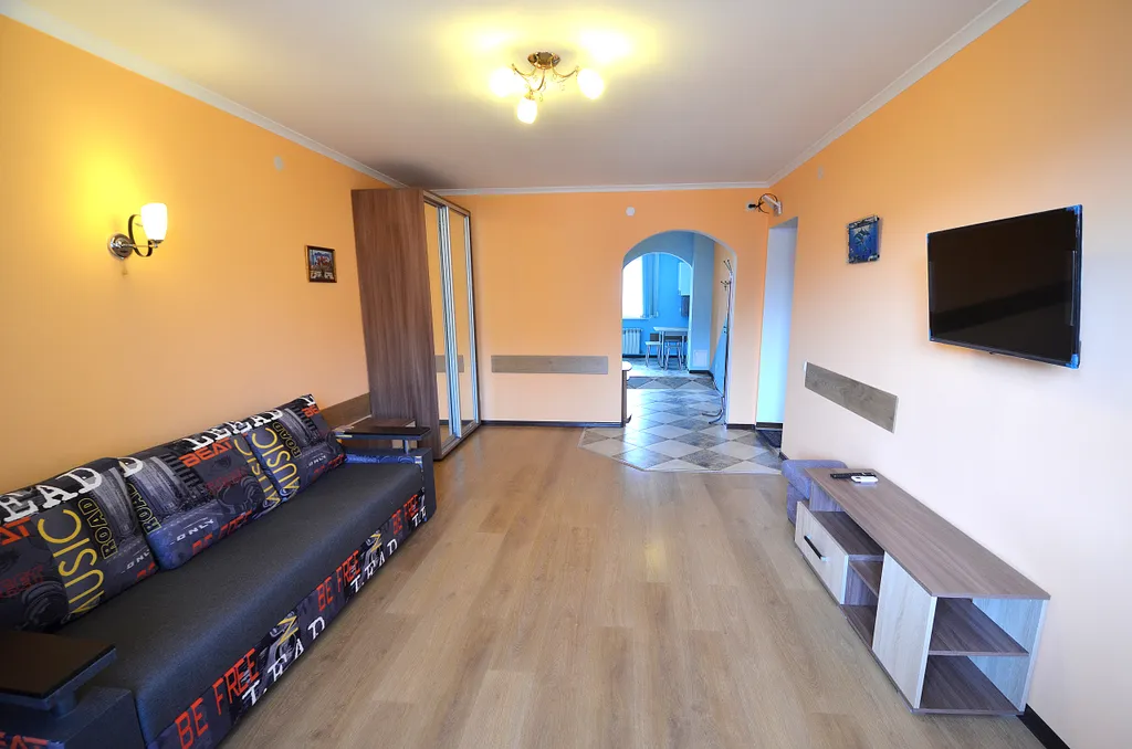 Квартира двухкомнатная в переулке Долиннном, 54 м², Коктебель — фото 4