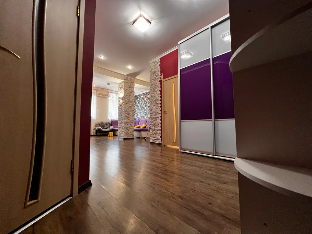 Квартира двухкомнатная на улице Некрасова, 75 м², Евпатория — фото 7