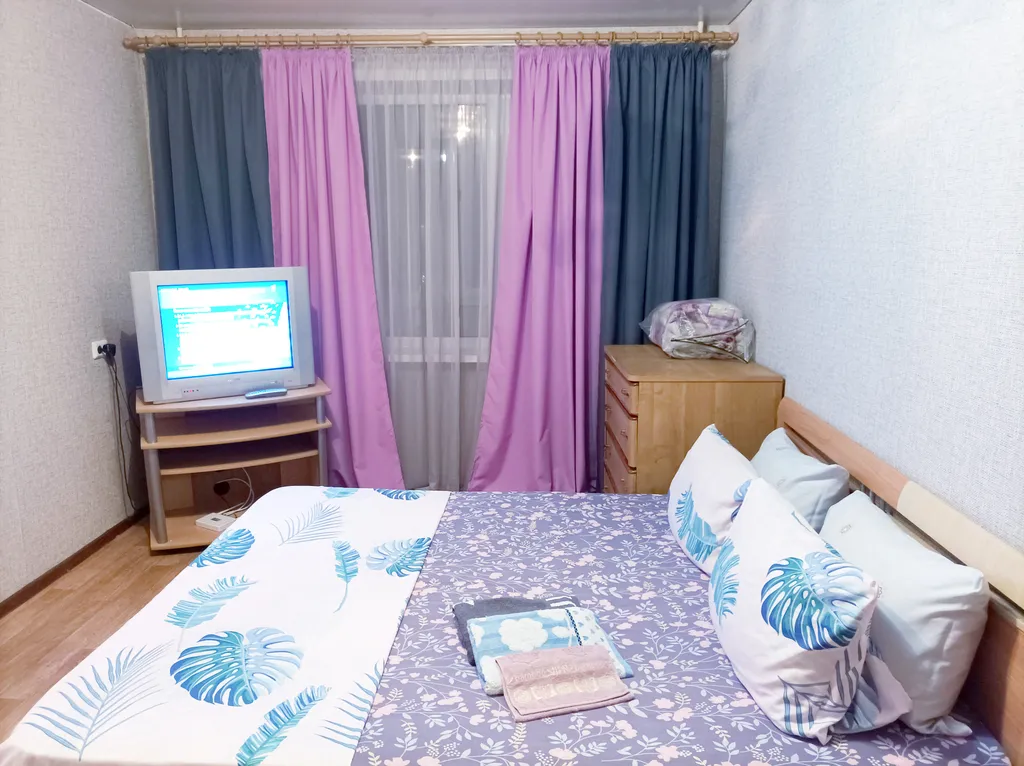 Квартира однокомнатная в Автозаводском, 35 м², Тольятти — спальня, фото 8
