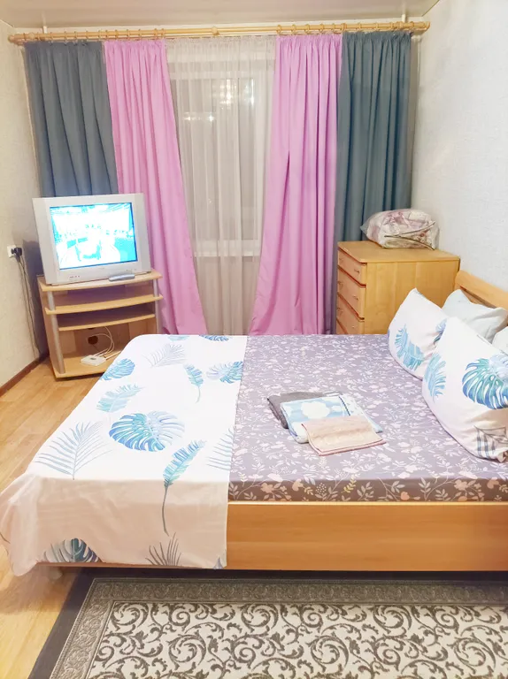 Квартира однокомнатная в Автозаводском, 35 м², Тольятти — спальня, фото 4