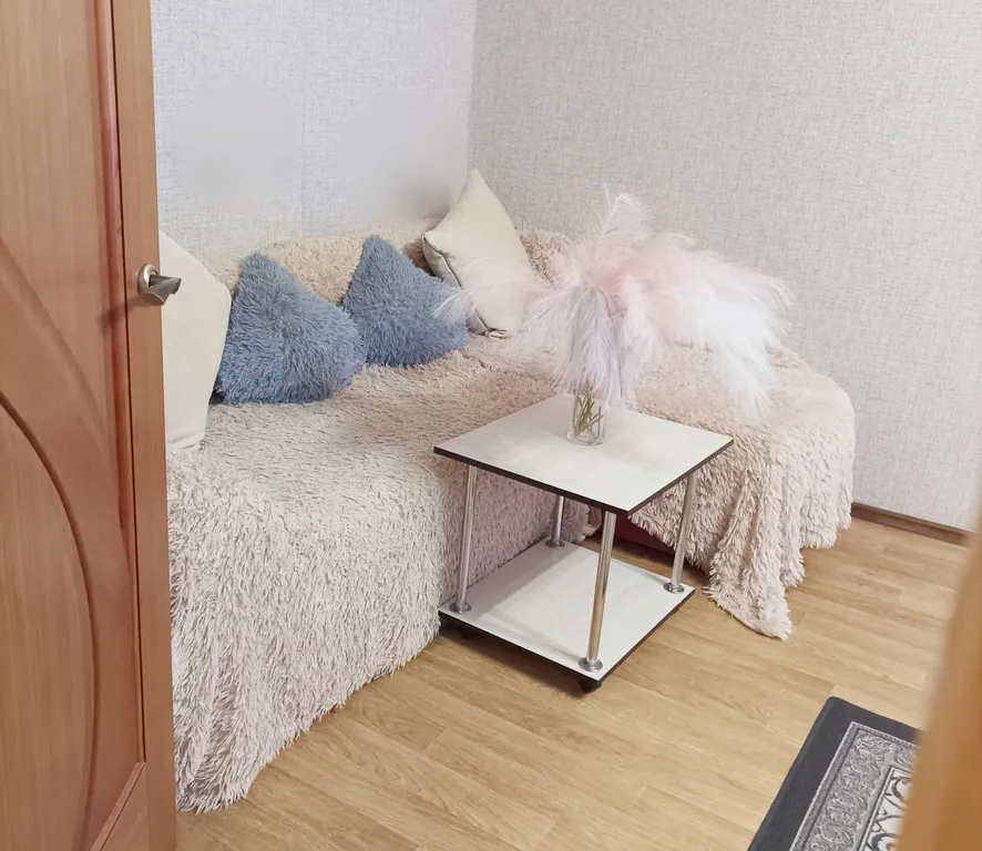 Квартира однокомнатная в Автозаводском, 35 м², Тольятти — спальня, фото 6