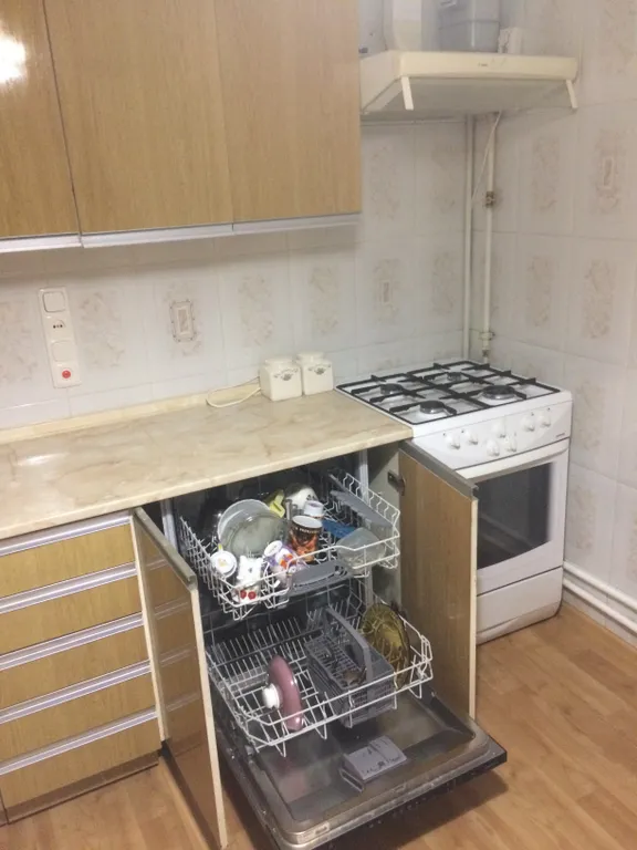 Квартира двухкомнатная в Гагаринском, 56 м², Севастополь — фото 13