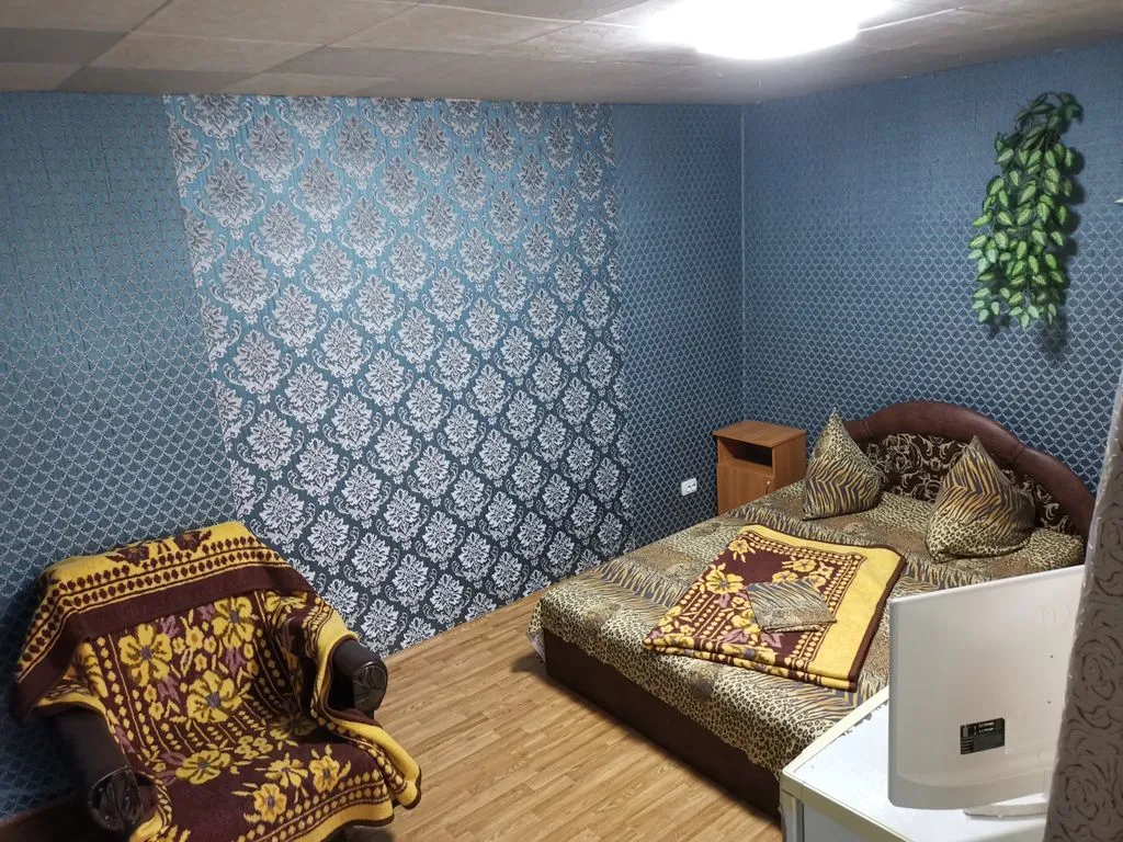 Трёхместный номер стандарт — Спендиарова, 21 А, фото 1 из 3