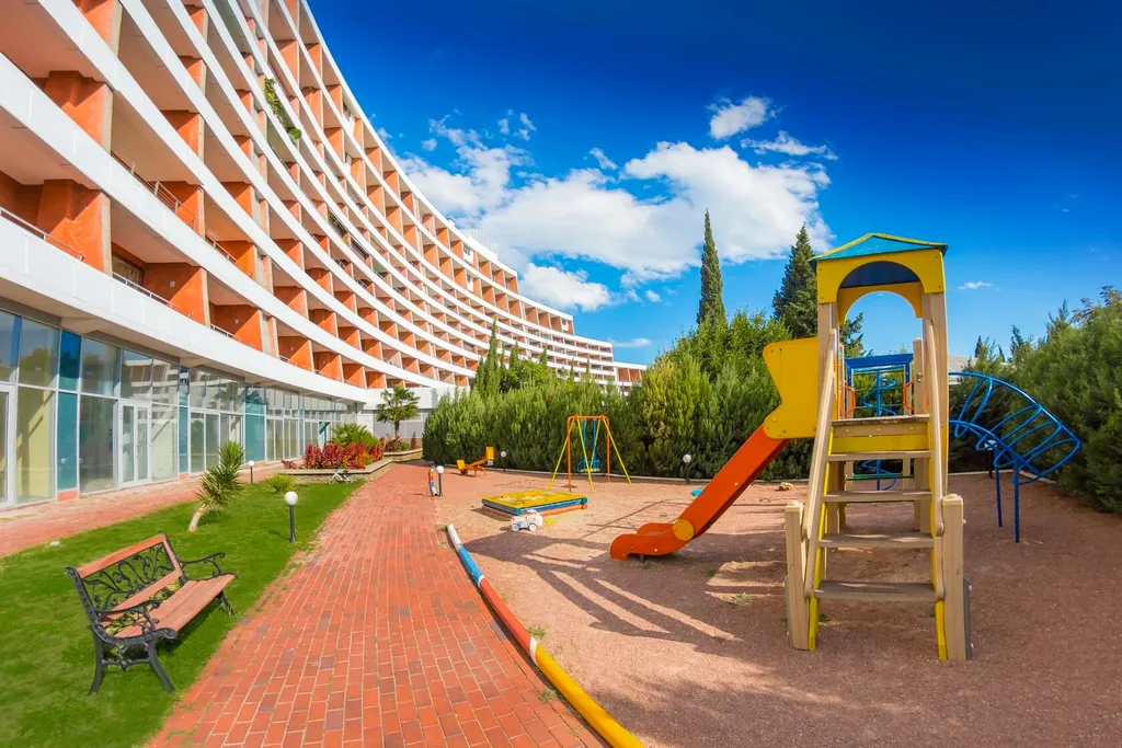 Апартаменты трёхкомнатные на улице Строителее, 72 м², Гурзуф — фото 21
