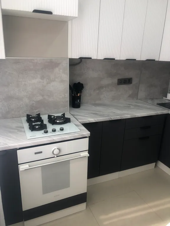Квартира однокомнатная на проспекте Победы, 38 м², Евпатория — кухня, фото 3