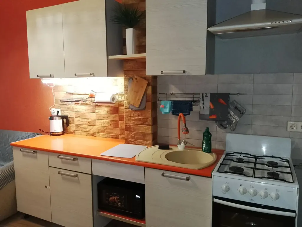 Квартира однокомнатная на улице Орджоникидзе, 46 м², Геленджик — фото 12