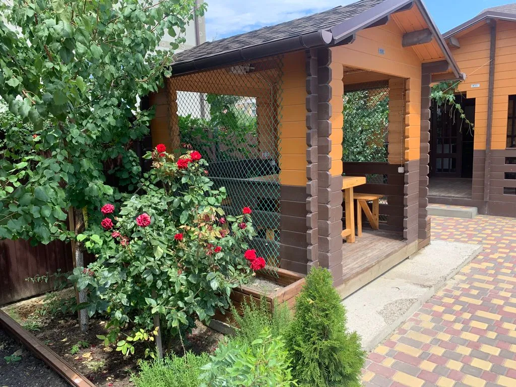 Стандартный эко-номер с балконом и общей кухней — Меганом, фото 3 из 5