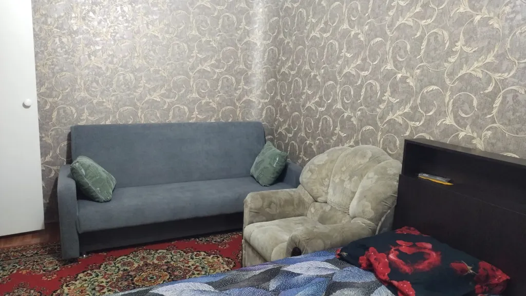 Квартира однокомнатная на проспекте имени Ленина, 32 м², Волжский — спальня, фото 4