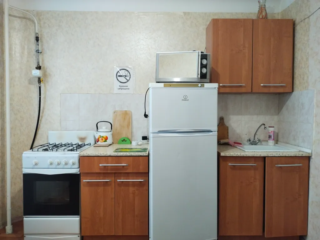Квартира однокомнатная на проспекте имени Ленина, 32 м², Волжский — кухня, фото 2