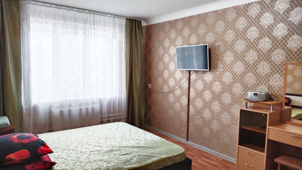Квартира однокомнатная на проспекте Ленина, 32 м², Волжский — спальня, фото 2
