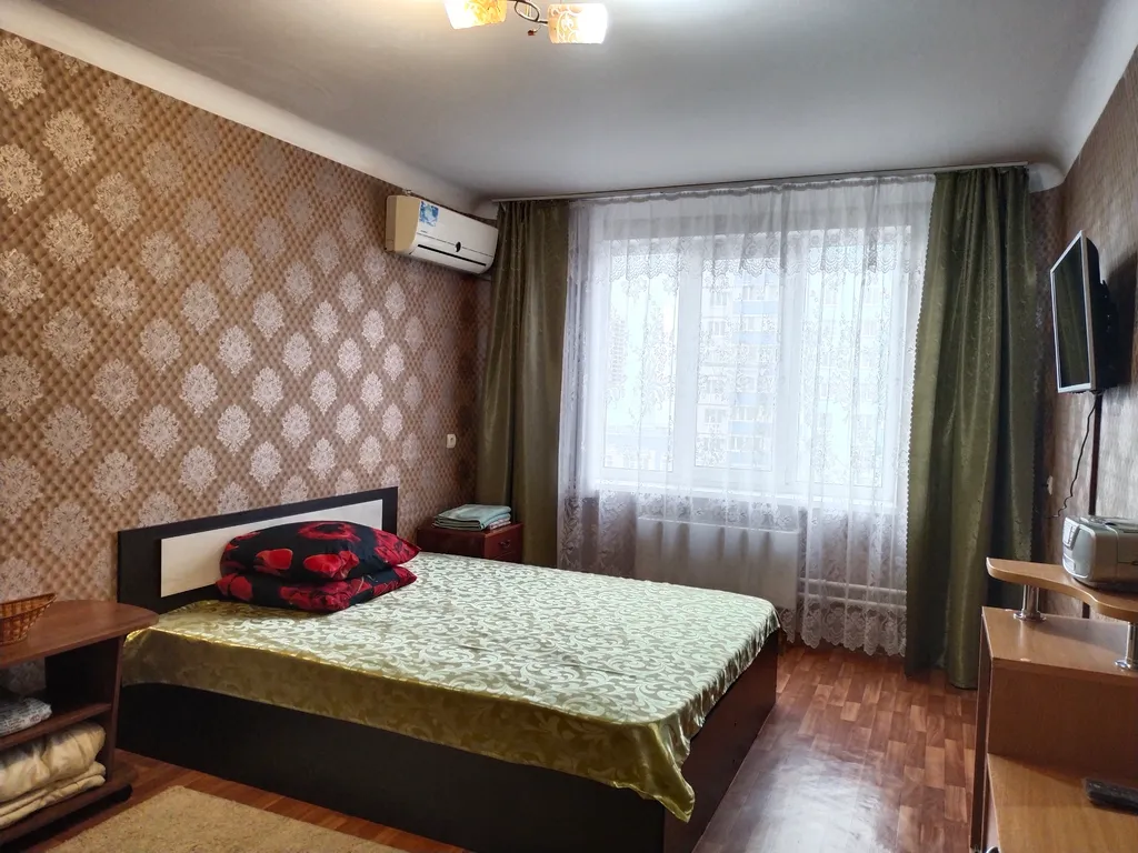 Квартира однокомнатная на проспекте Ленина, 32 м², Волжский — спальня, фото 3