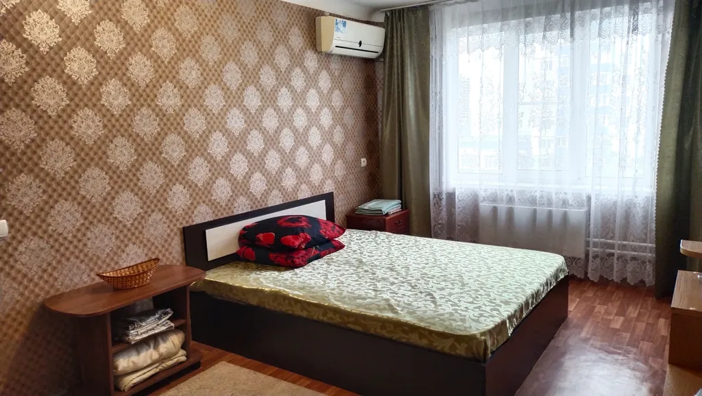 Квартира однокомнатная на проспекте Ленина, 32 м², Волжский — спальня, фото 4