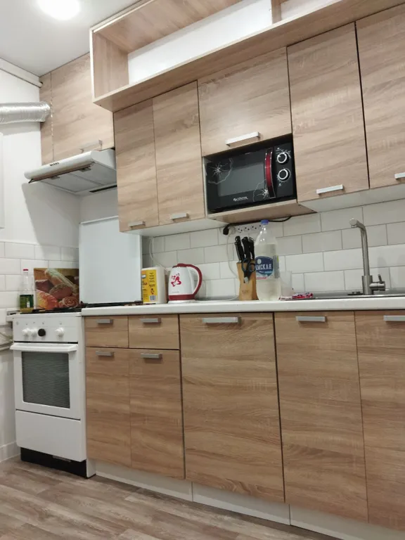 Квартира двухкомнатная на улице Украинской, 48 м², Феодосия — фото 5