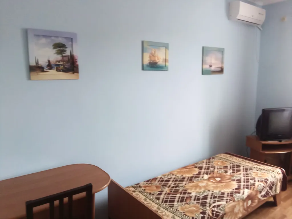 Дом 6-местный на улице Истрашкина, 60 м², Судак — фото 12